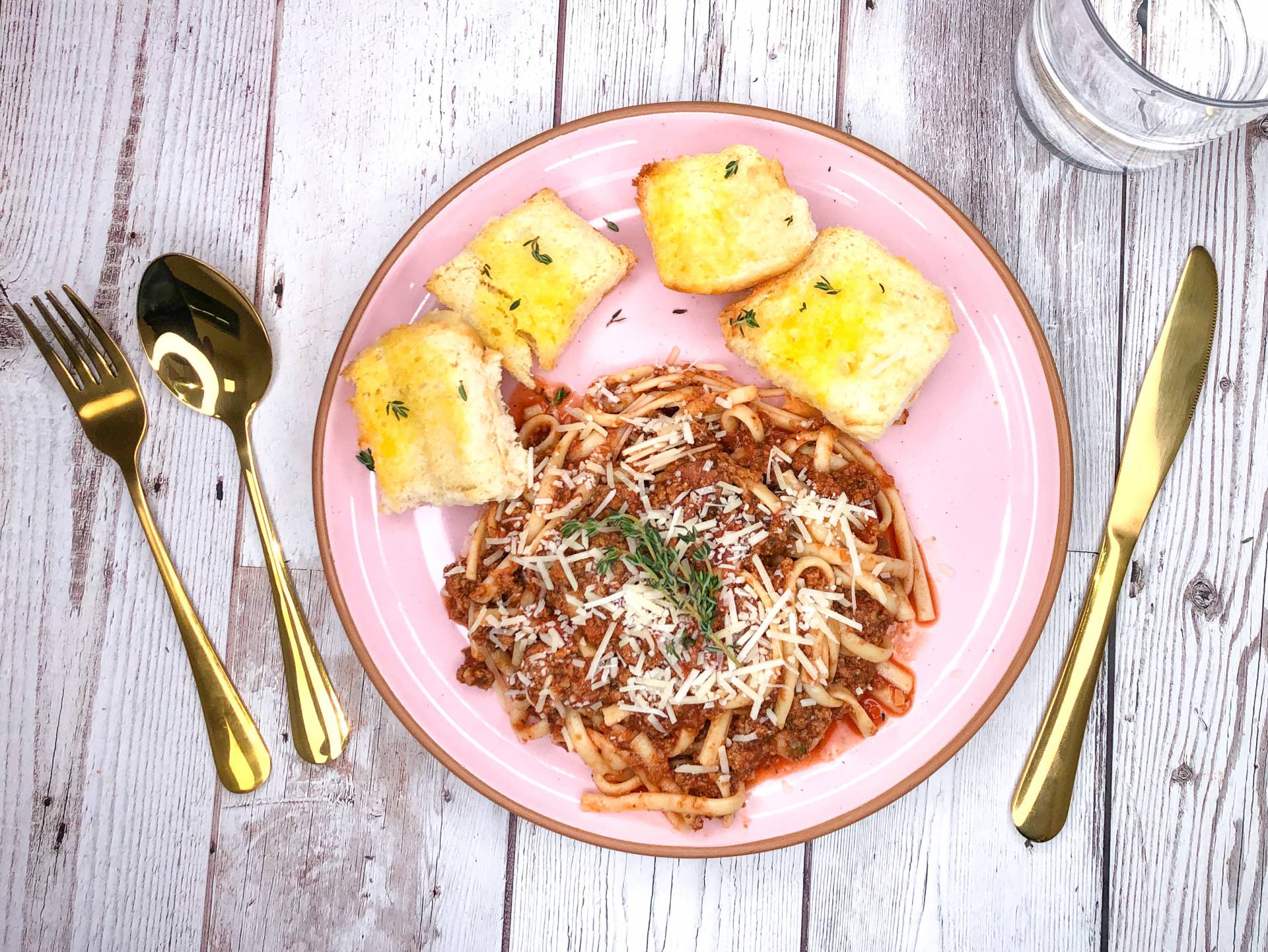 43. Spaghetti Marinara de Res (Zucchini Pasta) / Brócoli Salteado al Ajillo (K)