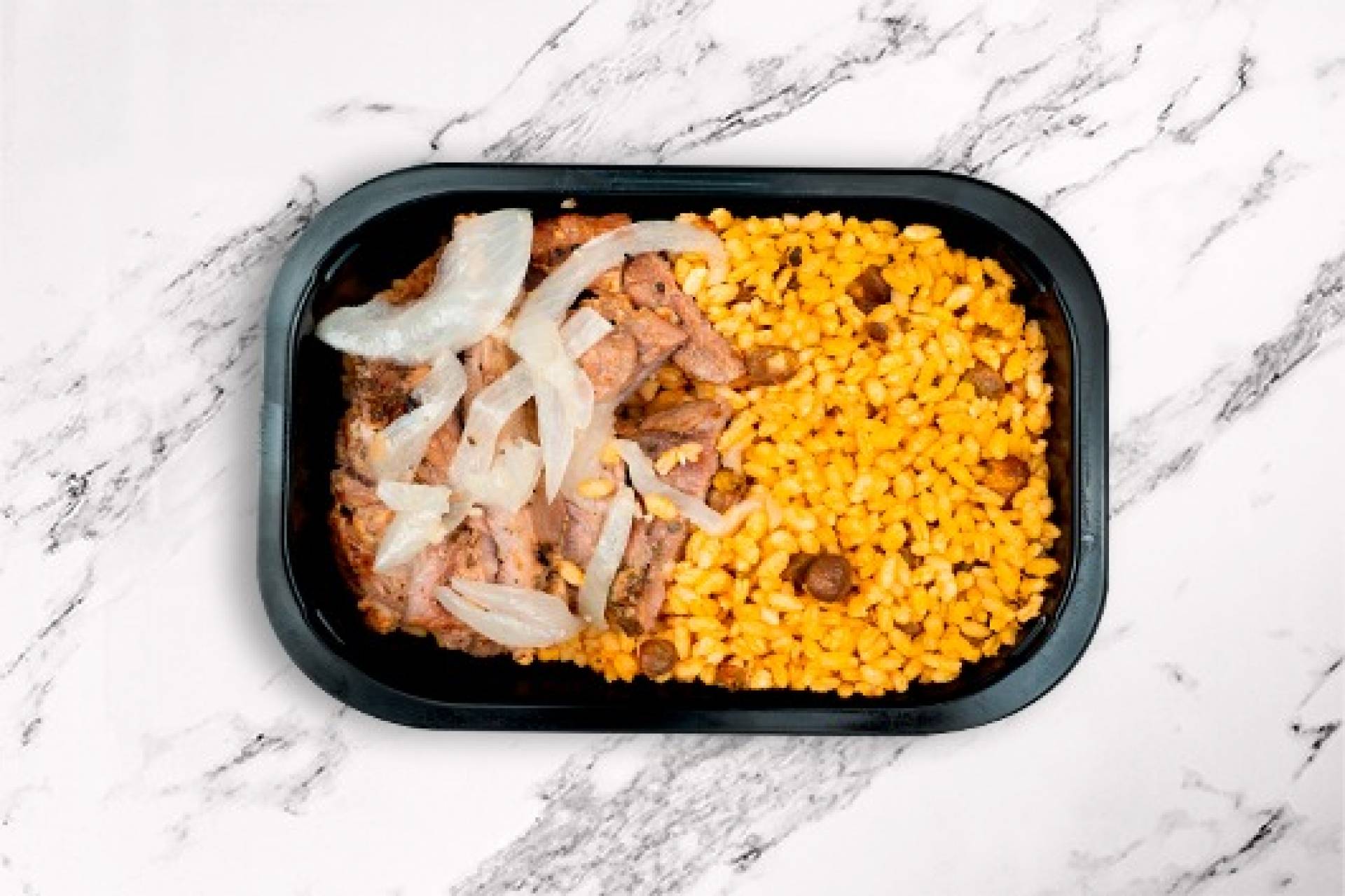 100 Bistec de Cerdo a la Parrilla / Arroz con Gandulez